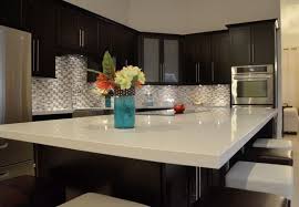 Quartz Countertops The Eye Catcher In Every Kitchen Modern Kitchen Countertops Modern Kitchen Counters Kitchen Countertops