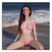 NARKIT Dainty Wilder Sexy Model Wall Art Nude Bikini Girl Fitness ...