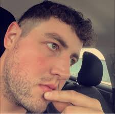 He's got a mean stiff-arm 😂💥 (via: madikessel/TT)