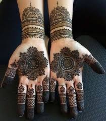 Best Eid Al Azha Mehndi Designs 2018 2019 To Try On This Eid New Bridal Mehndi Designs Round Mehndi Design Latest Mehndi Designs