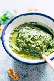 Basil Walnut Pesto Is A Super Easy Homemade Vegan Pesto Recipe That Is Perfect With Pasta Dishes Salads On Chic Basil Walnut Pesto Walnut Pesto Pesto Recipe