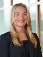 Nora Saunders's Instagram, Twitter & Facebook