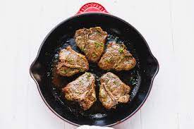 I turn to lamb chops at least once per month to provide an alternate protein these baked lamb chops are what i make when i want a dinner my family will love and that doesn't take eons to make. Lamb Loin Chops In The Oven Cooking Lsl