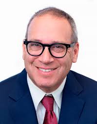 Gordon Platt's Instagram, Twitter & Facebook