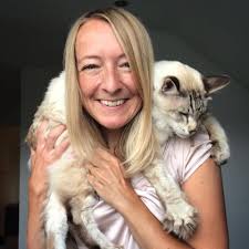 ✨The giveaway is now closed. Thank you for taking part! The winner was  chosen at random