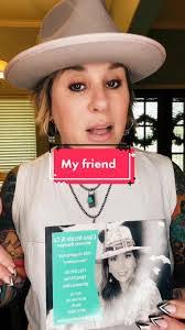 Clara Gabriel's Instagram, Twitter & Facebook