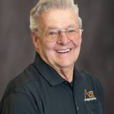 After a phenomenal dinner at this location last week, I wasn't surprised to  hear that this Sixty Vines location won an award for design. A shout out to Noemi  Teran and her