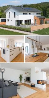 Modernes Landhaus Mit Holz Putz Fassade Satteldach Architektur Grundriss Offen Mit Kamin Als Raumteiler Ga Moderne Landhauser Putz Fassade Architektur Haus