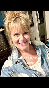 Kelly (@sunshinekelly85)’s videos with Girl