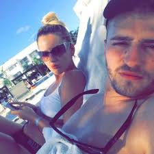 anthony carvalho (@ginoanthony)