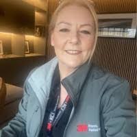 Joanna Crabtree's Instagram, Twitter & Facebook