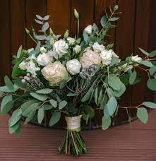 Our wedding bouquet recipes are sure to leave you speechless. Make Your Own Bridal Bouquet Diy Wedding Flower Tutorials Recipes