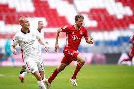 Muller cracked the awful lewangoalski joke after bayern beat barcelona 8. Thomas Muller On Twitter Fantastic Team Performance 5 0 Victory Against Eintracht Get Well Soon Alphonsodavies Fcbfra Fcbayern Bundesliga Lewangoalski Esmuellert Miasanmia Immerweiter Https T Co Qdrcm0qjzr