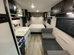 Jayco jay flight 195rb reviews. New Or Used Jayco Jay Flight Slx 195rb Rvs For Sale Camping World Rv Sales
