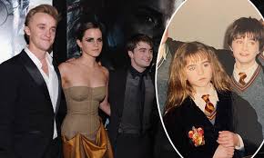 Born thomas andrew felton on 22nd september, 1987 in kensington, london, england and educated at howard of effingham school, he is famous for draco malfoy on harry potter. Tom Felton Posts Cute Throwback With Harry Potter Co Stars Emma Watson And Daniel Capital