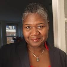 I'm a lucky woman. Owru yari is a wonderful tradition, even if you don't  look smashing at all at 00:00 hours. Hearing voices you love singing for  you 'a di mi yere