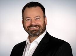 Peter Cody's Instagram, Twitter & Facebook