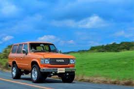 ランドクルーザーの魅力 運転の楽しさ ランクル60丸目カスタムデモカー 走行シーン toyota landcruiser 60series ランドクルーザー ランクル60 トヨタ ランドクルーザー