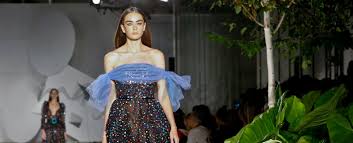 Así es la colección de primavera y verano 2018 de la célebre diseñadora de origen venezolano. New York Fashion Week Primavera Verano 2018 Carolina Herrera Magazinespain Com