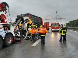 Vérité ou bourde, aujourd'hui tout me semble pareil. Loir Et Cher Un Mort Dans Une Collision Sur L A71 Pres De Theillay