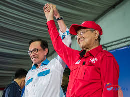 The de facto leader of ruling coalition pakatan harapan (ph) garnered 72 per cent of the vote last saturday. Mahathir Showed Up In Port Dickson To Support Anwar Ibrahim At Campaign Rally The Independent Singapore News
