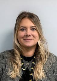 Sandra Pooley's Instagram, Twitter & Facebook