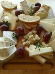 Tabla De Quesos Espanoles Food Entertaining Appetizers Food And Drink