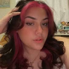 Nicole Strange (@nicole___erin)