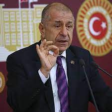 İyi bir araştırmacı ve gözlemcidir. Umit Ozdag Kimdir Umit Ozdag Nereli Ve Kac Yasinda Onedio Com