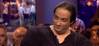 Also discover his family, career, … Tzum Filmpje Hafid Bouazza Vertelt Waarom Hij Toch Blijft Drinken Ondanks Delirium Tzum