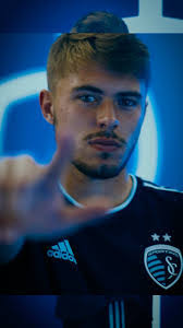 Jake Davis's Instagram, Twitter & Facebook