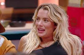 — big brother au (@bigbrotherau) june 14, 2021 tuesday 7.30pm, tilly tries to avoid going insane as she awaits her new roommate in the mirrored room, while danny and marley take aim. Big Brother Australia 2021 Tilly Whitfield S Big Act Exposed New Idea Magazine