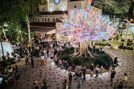 With the addition of the palm beach county convention center, the new hilton resort hotel, and restoration hardware store, cityplace now greets tourists and business visitors to an upscale entertainment and lifestyle center in the heart of downtown west palm beach, fl. Shopping Palm Beach Convention Center