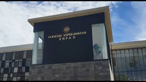 Harapannya sih, setelah kalian baca artikel gue, kalian bisa makin semangat lagi buat ngejar. Universitas Padjadjaran Liptn