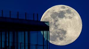 Voll (full) +‎ mond (moon). Mondkalender Im Dezember 2020 Wann Ist Der Nachste Vollmond Wissen