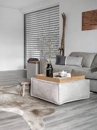 In einem schön gestalteten badezimmer starten wir wundervoll in den tag und dort lassen wir diesen mit einem erholsamen schaumbad auch wieder ausklingen. Dekoration Die Neue Lounge Im Alpenlook Mxliving