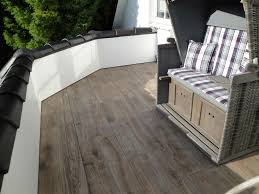 Unsere 2cm Keramischen Platten Bieten Grenzenlose Gestaltungsfreiheit Attraktiver Bodenbelag Fur Balkon Und Terrasse Bodenbelag Balkon Balkon Und Balkon Ideen