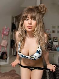 TW Pornstars - Liz Katz. Twitter. Look up cuz Im about to shine the  Bat-signal. 4:14 AM - 9 Sep 2022