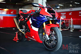 cbr1000rr r ราคา r