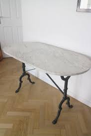 Un choix unique de table ovale disponible dans notre magasin. Table Bistrot Vintage Ovale En Marbre Luckyfind