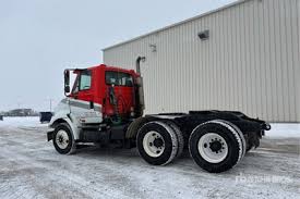 International 8600-SBA-6X4-2004 Cab & Chassis Truck