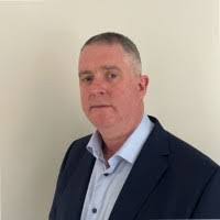 Alan Travers's Instagram, Twitter & Facebook