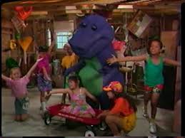 The series focused on a purple tyrannosaurus rex named barney, and a group of kids known as the backyard gang, and the adventures they take, through their imaginations. Barney The Backyard Gang Barney Friends Spongebuddy Mania Forums