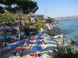 Papa Beach Follow The Road Pythagorion And Ireon Nice Place For A Day Of Sunshine With The Beautiful Clear Sea And A Small Restaurant Herinneringen Stranden