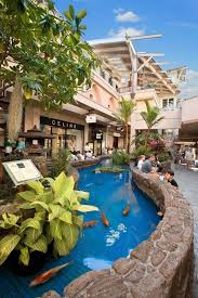 Honolulu Shopping In Upgraded Facilities Honolulu Shopping Hawaii Homes Ala Moana