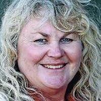 Flying Hazzard (Mike Hazzard, #2) by Colin Bowles