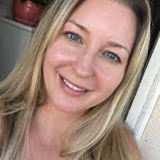 April Heller's Instagram, Twitter & Facebook