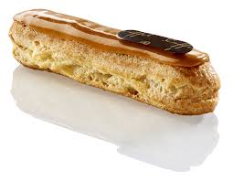 Eclair Caramel Fleur De Sel Chocolat De Luxe Choux A La Creme Macaron