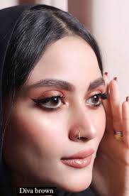 DIVA BROWN