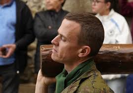 Las mejores imágenes del Traslado al Castillo y Entronización del Cristo de  la Esperanza